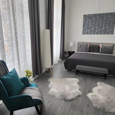 Apartament Downtown's Diamond Beci